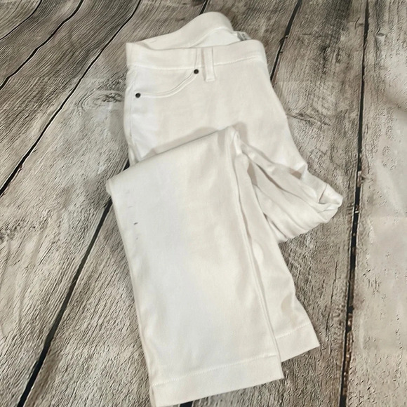 Women’s white cropped jeggings Size 8 - Picture 2 of 3